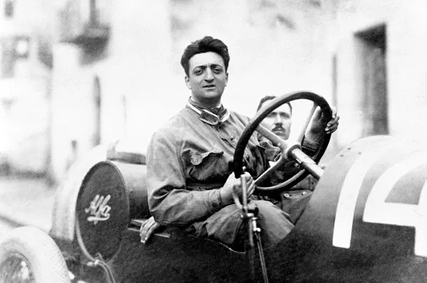 Αγωνιστικό πορτρέτο του Enzo Ferrari 1918