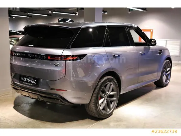 Land Rover Range Rover Sport 3.0 Dynamic HSE Image 8